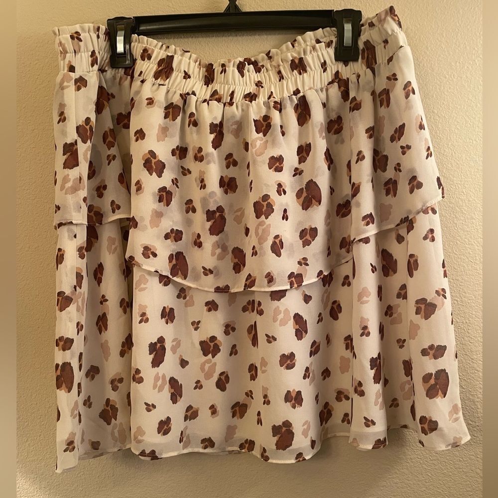1. State women’s tiered mini skirt size xl